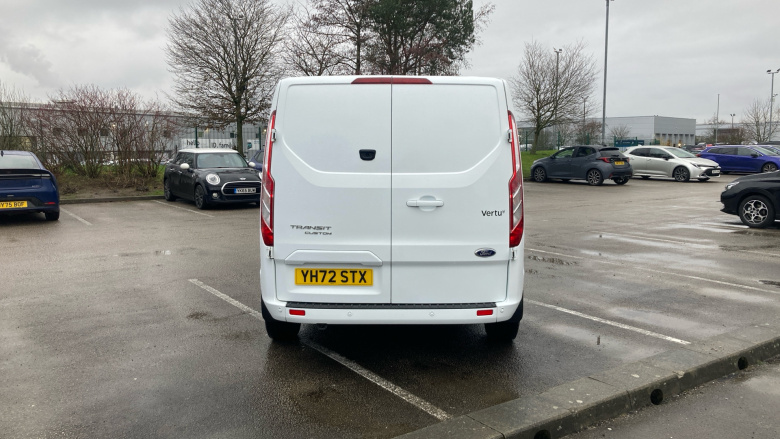 Ford Transit Custom 300 L2 Diesel Fwd 2.0 EcoBlue 170ps Low Roof D/Cab Limited Van Auto